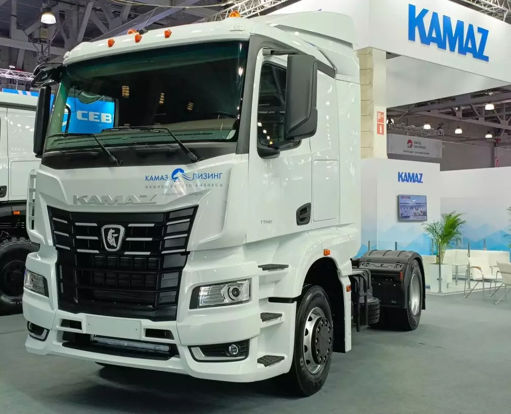 Седельный тягач